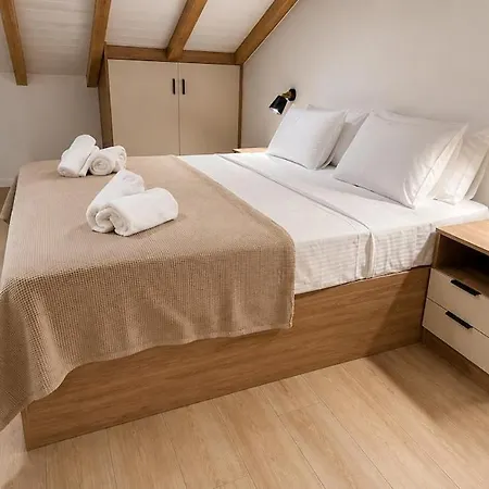 Sas Luxury 2 *